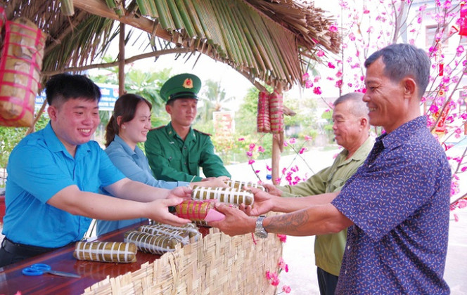 Cà Mau: Tổ chức chương trình “Xuân biên cương, hải đảo - Tết ấm tình quân dân” năm 2025