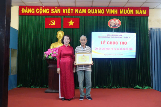 TP. HCM: Tổ chức chúc thọ người cao tuổi đợt 1 năm 2025 tại phường 1, quận 5