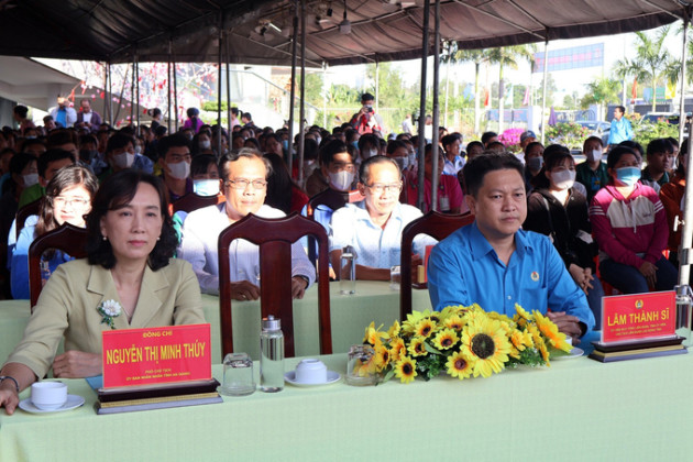 Công đoàn An Giang đem Tết sum vầy đến với hàng ngàn đoàn viên, người lao động