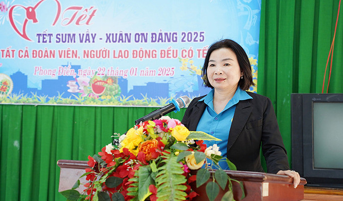 TP. Huế: Ấm ấp “Tết sum vầy - Xuân ơn Đảng” tại thị xã Phong Điền