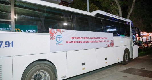 Chuyến xe đoàn viên mang yêu thương về quê của một tập đoàn ở TP.HCM
