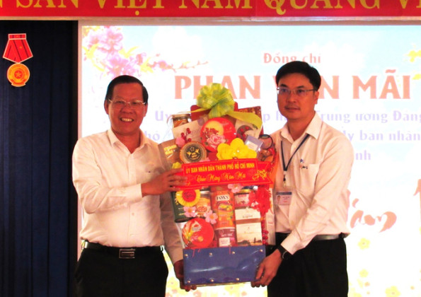 TP. HCM thăm, chúc Tết Trung tâm Quản lý điều hành giao thông đô thị