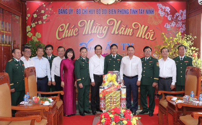 Tây Ninh: Thăm, chúc Tết các cán bộ, chiến sĩ các đơn vị lực lượng vũ trang