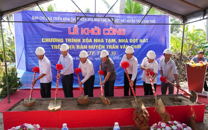 Cà Mau: Khởi công chương trình xóa nhà tạm, nhà dột nát trên địa bàn huyện Trần Văn Thời