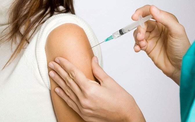 Phòng ngừa các biến chứng nguy hiểm của cúm mùa bằng vắc xin