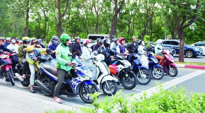 TP. HCM: Nâng cao ý thức, trách nhiệm trong việc chấp hành luật lệ giao thông