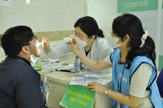 Sôi nổi các hoạt động y tế thiện nguyện cho người dân tại Cần Thơ