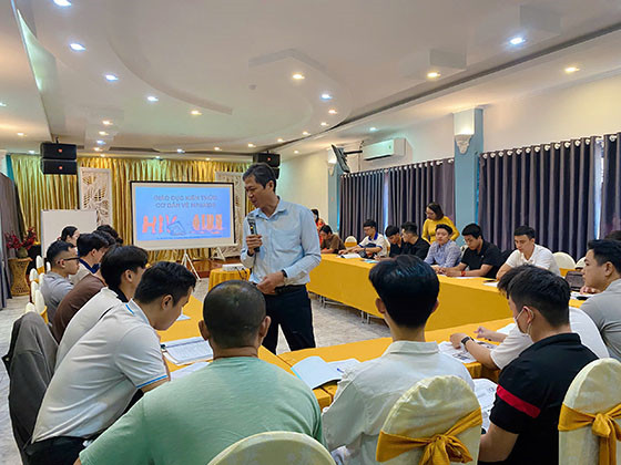 Cần Thơ: Tập huấn chương trình can thiệp giảm tác hại cho nhân viên y tế trung tâm y tế, các nhóm CBO