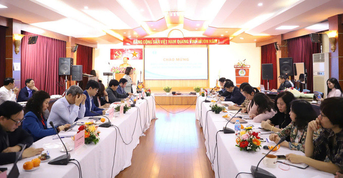 Đoàn công tác của Bộ Y tế làm việc với Viện Sức khỏe nghề nghiệp và Môi trường
