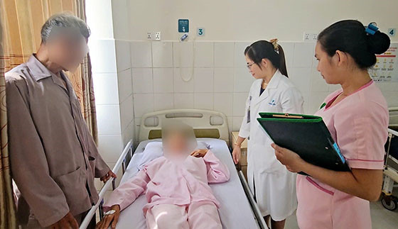 Cần Thơ: Phẫu thuật nội soi điều trị sa sinh dục
