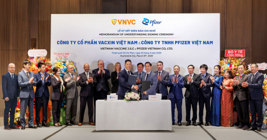 Pfizer và VNVC ký thảo luận về sản xuất vắc xin