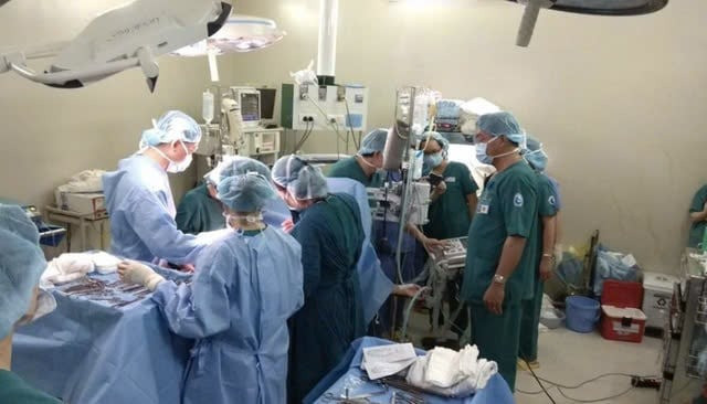 Cứu thai phụ trong tình trạng nguy kịch, hôn mê do xuất huyết não