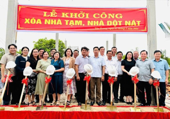 Bình Dương hỗ trợ xây dựng nhà ở cho hộ nghèo tại Cà Mau