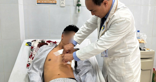 Cứu sống nam thanh niên bị vết thương thấu ngực nguy kịch