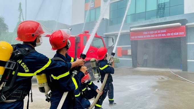 Vĩnh Long triển khai thi hành Luật Phòng cháy, chữa cháy và cứu nạn, cứu hộ
