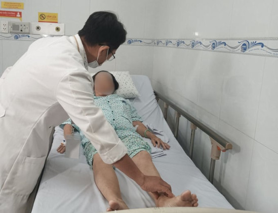 Suýt đoạn chi vì huyết khối tĩnh mạch chậu – đùi cấp