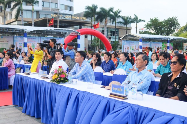 Bình Định tổ chức hội thi “Trưng bày sách và hoa”, liên hoan dân vũ “Phụ nữ khỏe, đẹp” năm 2025