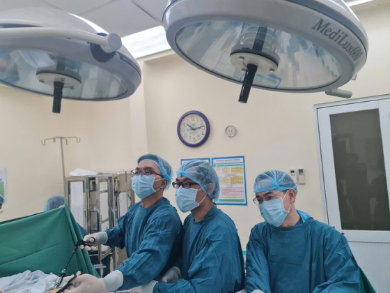 Cứu sống nam thanh niên mắc nhược cơ nhờ kỹ thuật mổ tuyến ức hiện đại