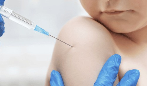 Long An khẩn trương hoàn thành chiến dịch tiêm vắc xin sởi đợt 3 trước ngày 30/5