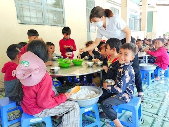 Gia Lai: Quan tâm thực hiện chế độ, chính sách cho trẻ em nhà trẻ, học sinh, học viên