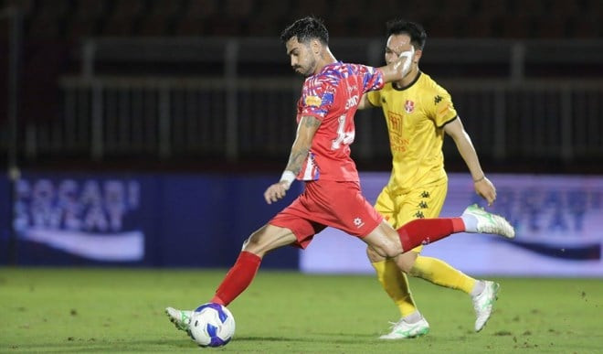 Tiền vệ Malaysia tự tin thắng tuyển Việt Nam nhờ kinh nghiệm V.League