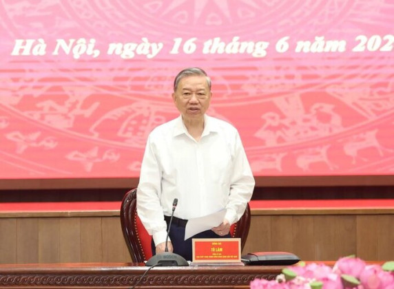 Tổng Bí thư Tô Lâm nhắc Hà Nội tổ chức chính quyền 2 cấp phải đặt lợi ích chung lên trên