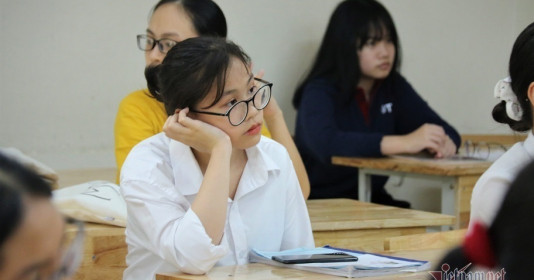 Cách giúp đầu óc thoải mái, giảm căng thẳng cho trẻ trong mùa thi
