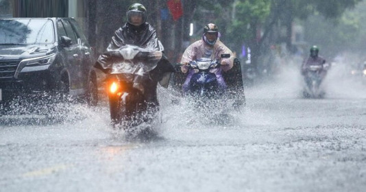 Miền Bắc mưa dông rải rác, chuẩn bị bước vào đợt mưa cực lớn