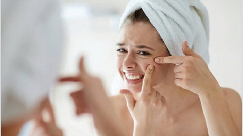Coi chừng nổi mụn do mỹ phẩm