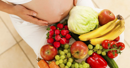 Mẹ bầu 3 tháng cuối ăn gì để con tăng cân đạt chuẩn, mẹ dễ sinh?