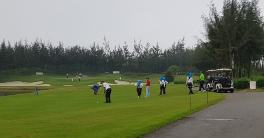 Phớt lờ chỉ thị của Thủ tướng, chủ Sân golf FLC Sầm Sơn vẫn mở cửa hoạt động