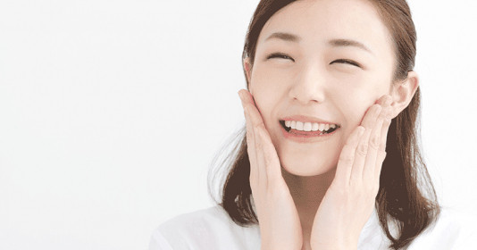 Mách nhỏ bí quyết dưỡng da cho các nàng công sở 8 tiếng ngồi điều hòa