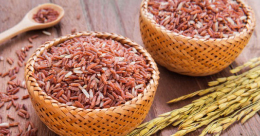 Bột gạo lứt cho bé ăn dặm 
