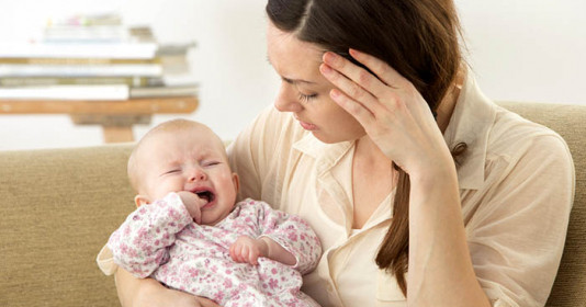 Trẻ sơ sinh bị ho, khi nào mẹ nên lo lắng?