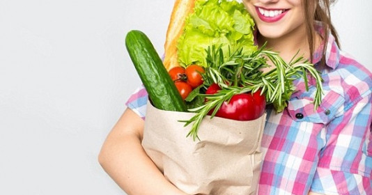 Ở cữ mùa Hè, mẹ đừng quên những loại rau giải nhiệt giúp hồi phục nhanh, sữa về cũng nhanh