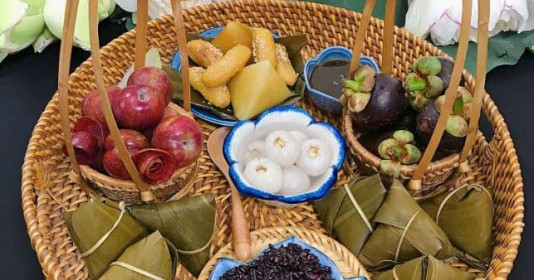 Tết Đoan Ngọ: Người dân tất bật chuẩn bị từ sáng sớm