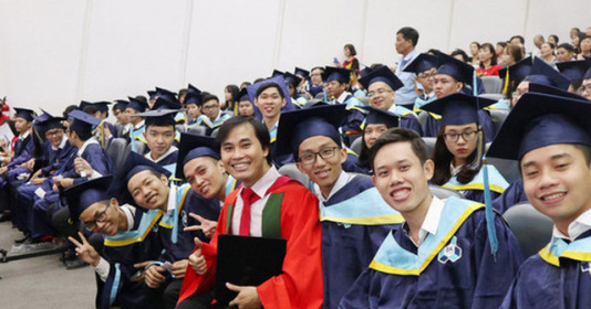 Giáo sư trẻ nhất Việt Nam gây bão mạng với quan điểm về "trường chuyên", phụ huynh rầm rầm bình luận: Quá tuyệt vời!