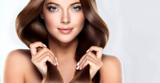 5 cách giúp bạn chăm sóc tóc chẻ ngọn