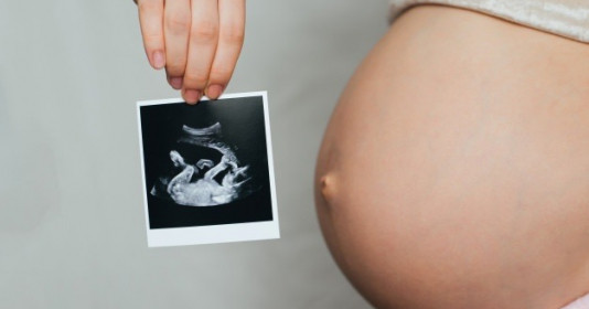 6 yếu tố dễ gây dị tật thai nhi nhất mẹ cần tránh để lên kế hoạch có con