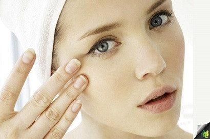 Mặt nạ chữa trị làn da thâm do thức khuya