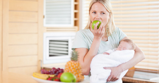 Giải đáp câu hỏi: Sinh mổ bao lâu thì được ăn hoa quả để vết thương mau lành 
