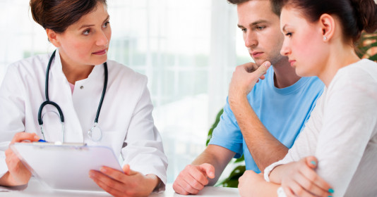 Nếu quên tiêm phòng uốn ván cho bà bầu sẽ gây ra nguy hiểm gì cho thai nhi?