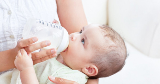 6 sai lầm khi pha sữa công thức nhiều mẹ thường xuyên mắc phải