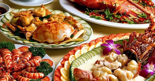 Mẹ bầu nên ăn gì để con sinh ra khoẻ mạnh, ít ốm vặt?