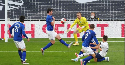 Son Heung-min bị gây hấn, Tottenham ăn may Everton vào Top 8