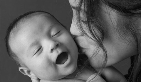 Tất bật trăm bề - đó là nghề "làm mẹ"