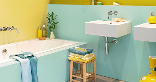 Tuyệt chiêu trang trí phòng tắm cho những cô nàng yêu thích sự vui nhộn và nhiều màu sắc