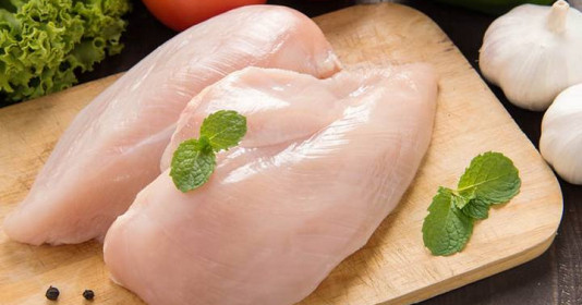 Ức gà – thực phẩm “vàng” cho người giảm cân