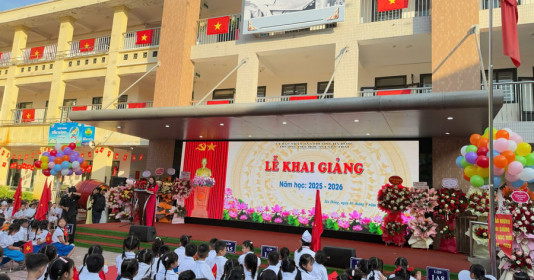 Rộn ràng khai giảng năm học mới 2025-2026, sẵn sàng cho sự đổi mới sáng tạo