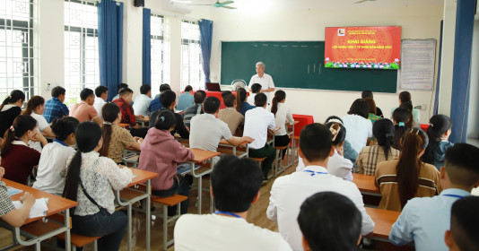 Lào Cai: Tổ chức đào tạo nhân viên y tế thôn bản